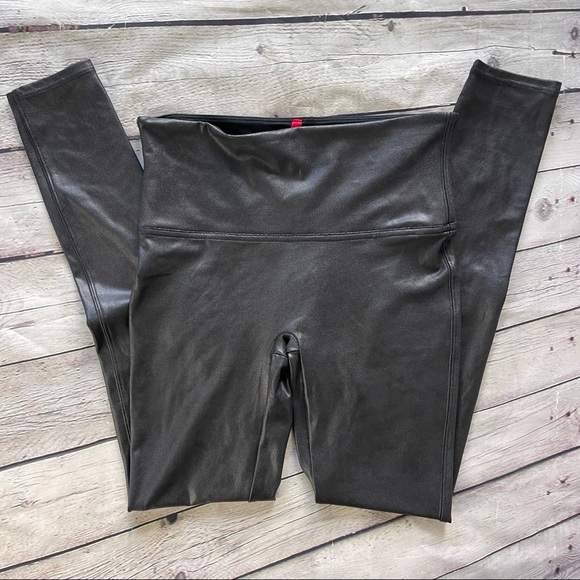 NWT Spanx Faux Leather Black Leggings size L - Picture 4 of 7